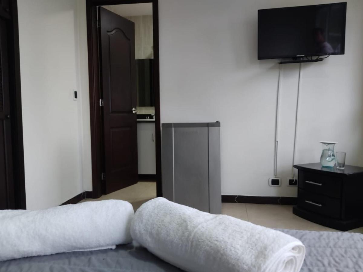 Habitacion Privada En Finca Turistica Hualcala Ла-Меса Экстерьер фото